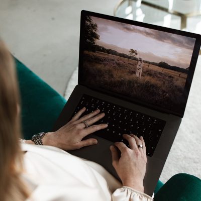Fotografie in Noord-brabant voor bruiloften, gezin, newborn, branding en zwangerschapfotoshoots.